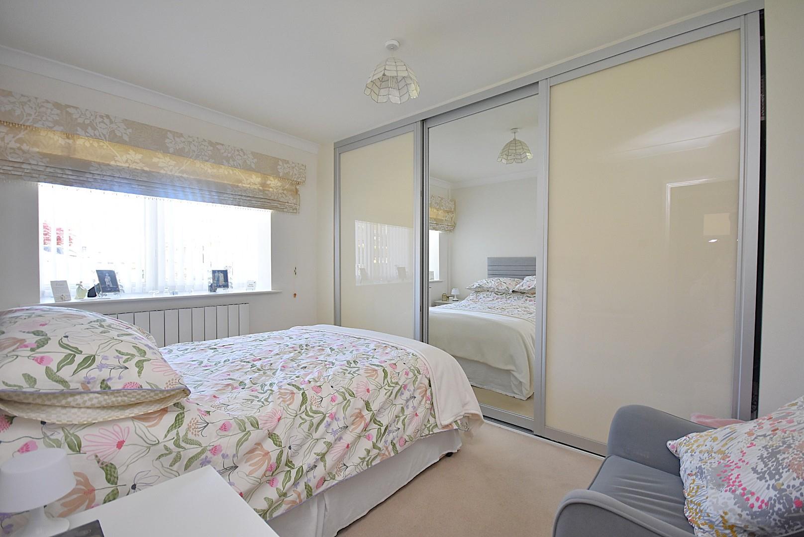13 Wye Close, Barry, CF62 7TF